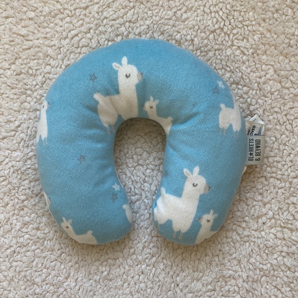 Blankets & Beyond Baby Neck Pillow and Strap Cushions - Picture 3 of 9